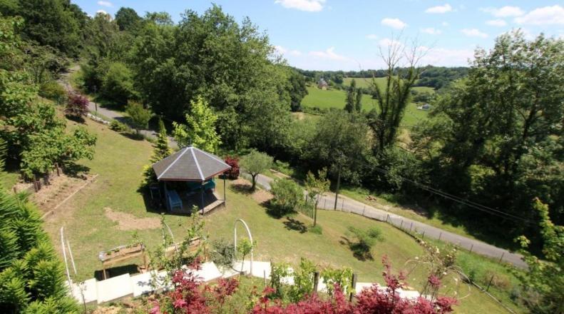 Les Gites De La Maison Bleue D'Estialescq Exterior foto